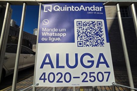 Studio para alugar com 40m², 1 quarto e sem vaga Studio para alugar com 40m², 1 quarto e sem vagaQr