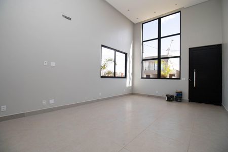 Casa à venda com 508m², 3 quartos e 2 vagas Casa à venda com 508m², 3 quartos e 2 vagasSala
