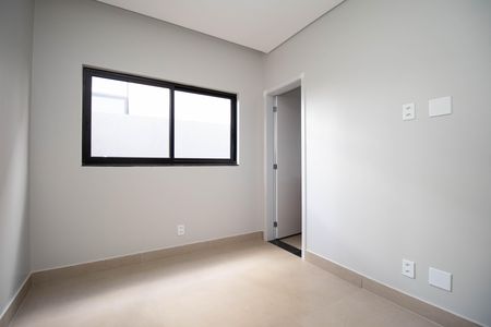 Suíte 1 de casa à venda com 3 quartos, 508m² em Sh Tororó, Brasília