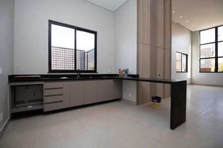 Casa à venda com 508m², 3 quartos e 2 vagas Casa à venda com 508m², 3 quartos e 2 vagasCozinha
