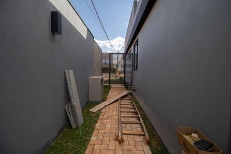 Casa à venda com 508m², 3 quartos e 2 vagas Casa à venda com 508m², 3 quartos e 2 vagasCorredor