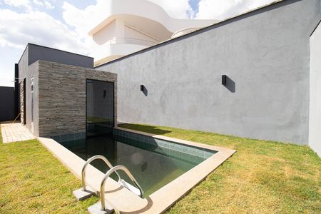 Casa à venda com 508m², 3 quartos e 2 vagas Casa à venda com 508m², 3 quartos e 2 vagasPiscina