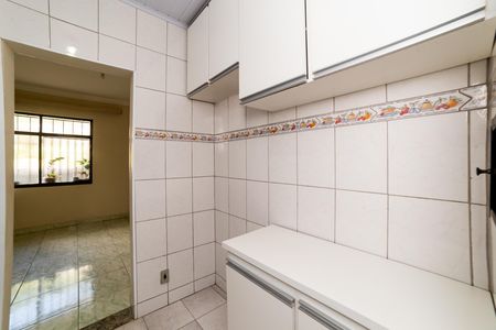 Cozinha de apartamento para alugar com 2 quartos, 50m² em Horto Florestal, Belo Horizonte