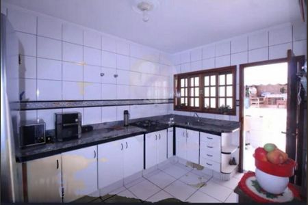 Casa à venda com 3 quartos, 200m² em Jardim Regina, Indaiatuba