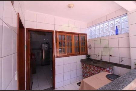 Casa à venda com 3 quartos, 200m² em Jardim Regina, Indaiatuba
