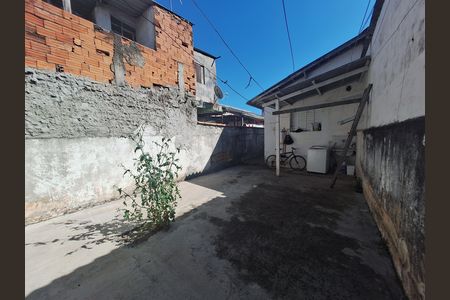 Casa para alugar com 1 quarto, 20m² em Parque Maria Helena, Suzano