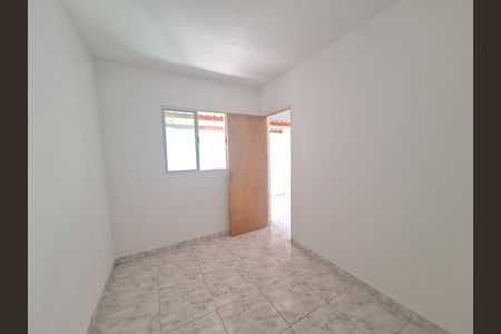 Casa para alugar com 1 quarto, 20m² em Parque Maria Helena, Suzano