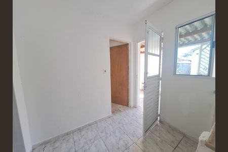 Casa para alugar com 1 quarto, 20m² em Parque Maria Helena, Suzano