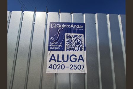 Placa de casa para alugar com 1 quarto, 20m² em Parque Maria Helena, Suzano