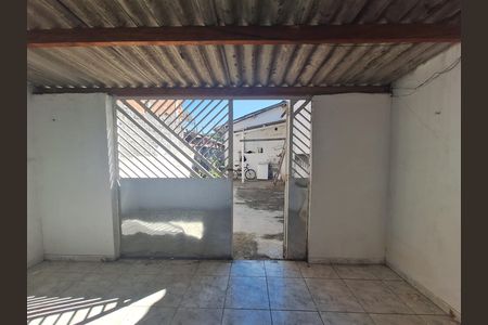 Casa para alugar com 1 quarto, 20m² em Parque Maria Helena, Suzano