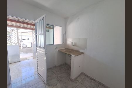 Casa para alugar com 20m², 1 quarto e 1 vaga Casa para alugar com 20m², 1 quarto e 1 vagaSala/Cozinha