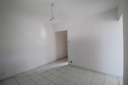 Apartamento para alugar com 50m², 2 quartos e 3 vagasSala