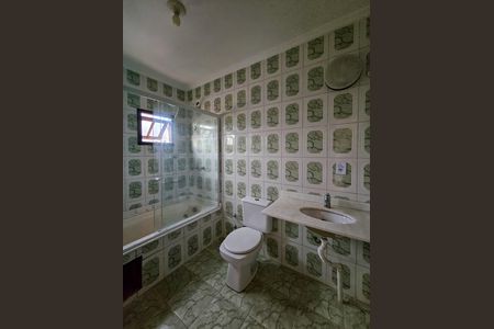 Casa de condomínio para alugar com 170m², 3 quartos e 1 vaga