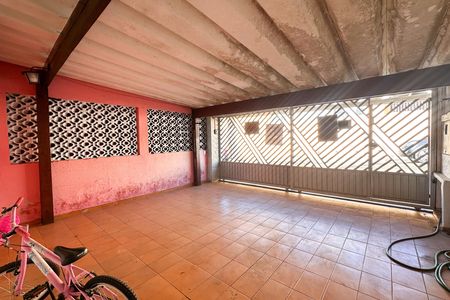 Garagem de casa à venda com 2 quartos, 142m² em Jardim Embaré, São Bernardo do Campo