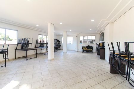 Apartamento para alugar com 55m², 2 quartos e 1 vagaÁrea comum - Salão de festas