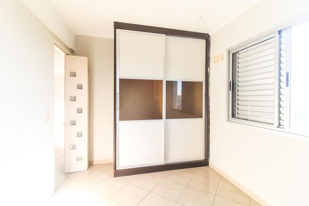 Apartamento para alugar com 55m², 2 quartos e 1 vagaQuarto 2