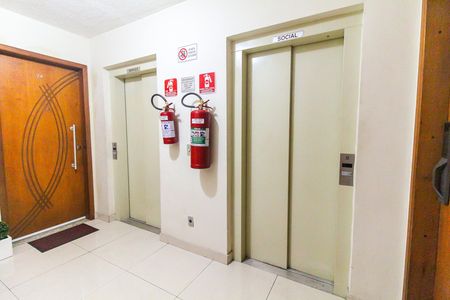 Apartamento para alugar com 55m², 2 quartos e 1 vagaHall