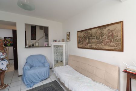Sala de casa de condomínio para alugar com 3 quartos, 140m² em Stella Maris, Salvador