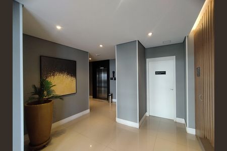 Apartamento à venda com 57m², 2 quartos e 1 vaga Apartamento à venda com 57m², 2 quartos e 1 vagaHall de entrada