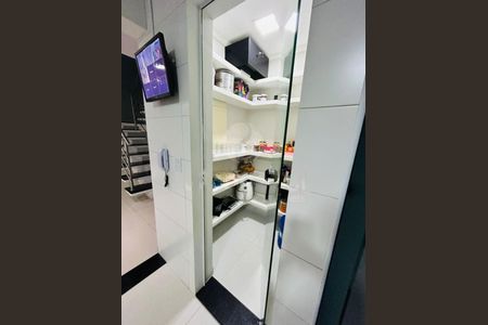Casa à venda com 230m², 3 quartos e 4 vagas