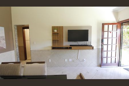 Casa de condomínio para alugar com 66m², 2 quartos e 1 vagaSala
