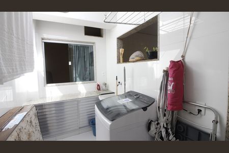 Casa de condomínio para alugar com 66m², 2 quartos e 1 vagaÁrea de Serviço