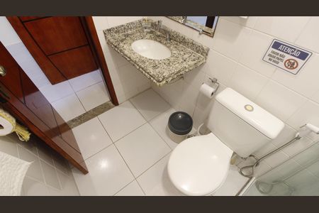 Casa de condomínio para alugar com 66m², 2 quartos e 1 vagaBanheiro da Suíte 1