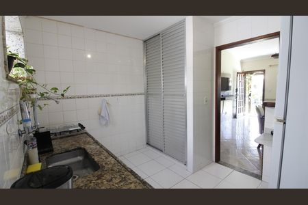 Casa de condomínio para alugar com 66m², 2 quartos e 1 vagaCozinha