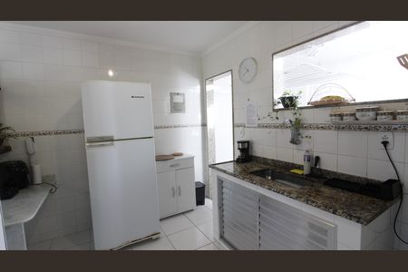 Casa de condomínio para alugar com 66m², 2 quartos e 1 vagaCozinha