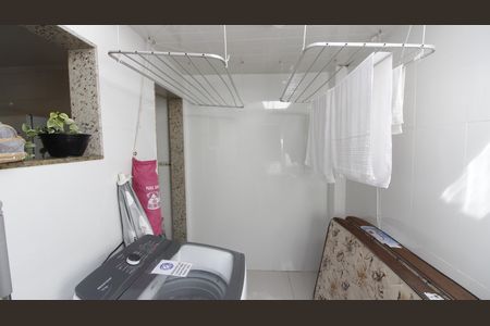 Casa de condomínio para alugar com 66m², 2 quartos e 1 vagaÁrea de Serviço