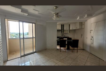 Sala de apartamento para alugar com 2 quartos, 55m² em Vila Maria Augusta, Itaquaquecetuba