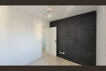 Quarto 01 de apartamento para alugar com 2 quartos, 55m² em Vila Maria Augusta, Itaquaquecetuba