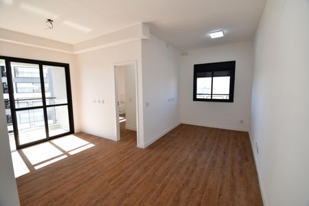 Apartamento para alugar com 1 quarto, 55m² em Taquaral, Campinas