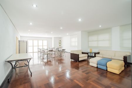 Apartamento para alugar com 68m², 2 quartos e 1 vaga Apartamento para alugar com 68m², 2 quartos e 1 vagaÁrea comum - Salão de festas