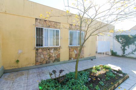 Área externa de casa à venda com 4 quartos, 520m² em Rio Branco, Canoas