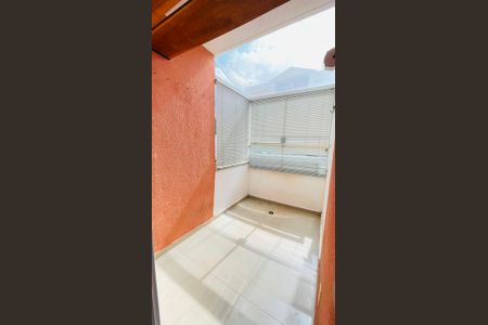 Varanda de apartamento para alugar com 2 quartos, 45m² em Jardim Isis, Cotia