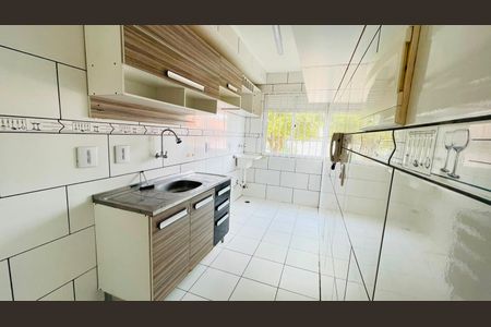 Cozinha de apartamento para alugar com 2 quartos, 45m² em Jardim Isis, Cotia