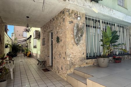 Quintal de casa para alugar com 4 quartos, 200m² em Aparecida, Santos