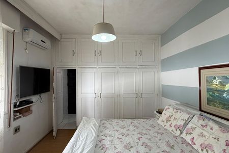 Suite de casa para alugar com 4 quartos, 200m² em Aparecida, Santos