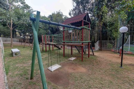 Apartamento para alugar com 44m², 2 quartos e 1 vaga Apartamento para alugar com 44m², 2 quartos e 1 vagaÁrea comum - Playground