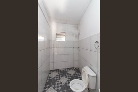 Casa para alugar com 80m², 2 quartos e 1 vaga Casa para alugar com 80m², 2 quartos e 1 vagaBanheiro