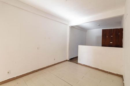 Casa para alugar com 80m², 2 quartos e 1 vaga Casa para alugar com 80m², 2 quartos e 1 vagaSala