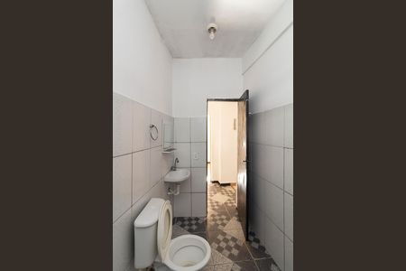 Casa para alugar com 80m², 2 quartos e 1 vaga Casa para alugar com 80m², 2 quartos e 1 vagaBanheiro