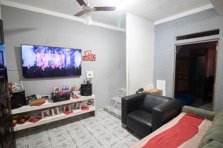 SALA de casa à venda com 3 quartos, 80m² em Jardim Peri, São Paulo