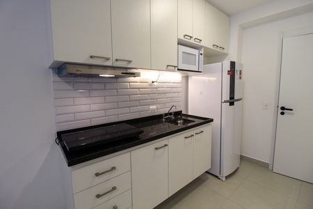 Cozinha de apartamento para alugar com 1 quarto, 28m² em Butantã, São Paulo