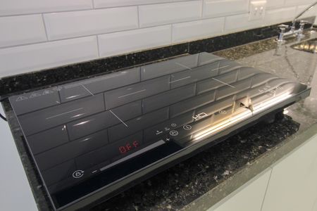 Cozinha de apartamento para alugar com 1 quarto, 28m² em Butantã, São Paulo