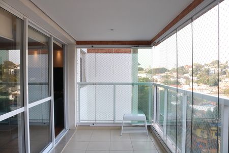 Varanda da sala de apartamento à venda com 3 quartos, 130m² em Vila Ipojuca, São Paulo