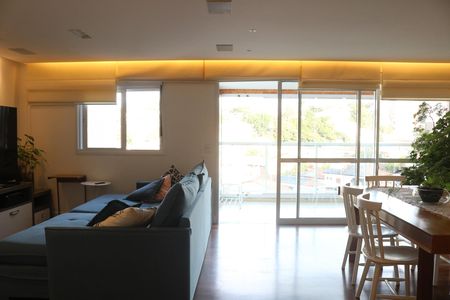 Sala de apartamento à venda com 3 quartos, 130m² em Vila Ipojuca, São Paulo