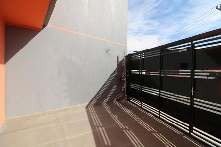 Garagem de casa à venda com 3 quartos, 79m² em Vila California, São Paulo