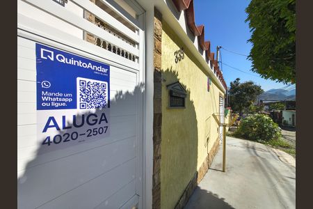 Placa / Fachada de casa de condomínio para alugar com 3 quartos, 197m² em Taquara, Rio de Janeiro